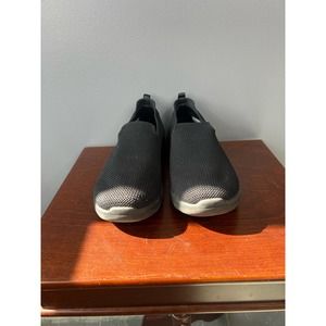 Skechers gen 5 Stretch Fit all black slip on shoes